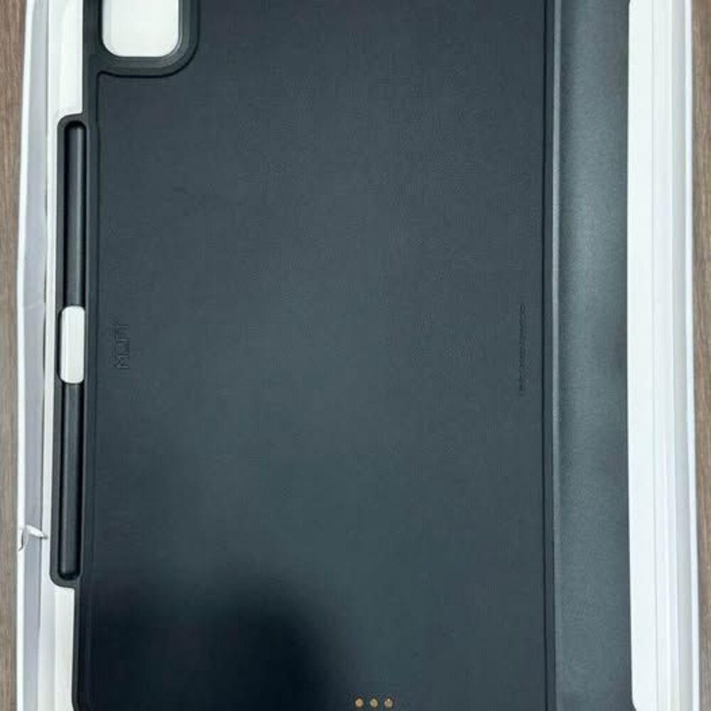 MOFT Connected Case for iPad Pro 13” (M4) – Magnetic, Slim, New/Open Box - Picture 4 of 8